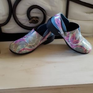 NURSING European  clogs